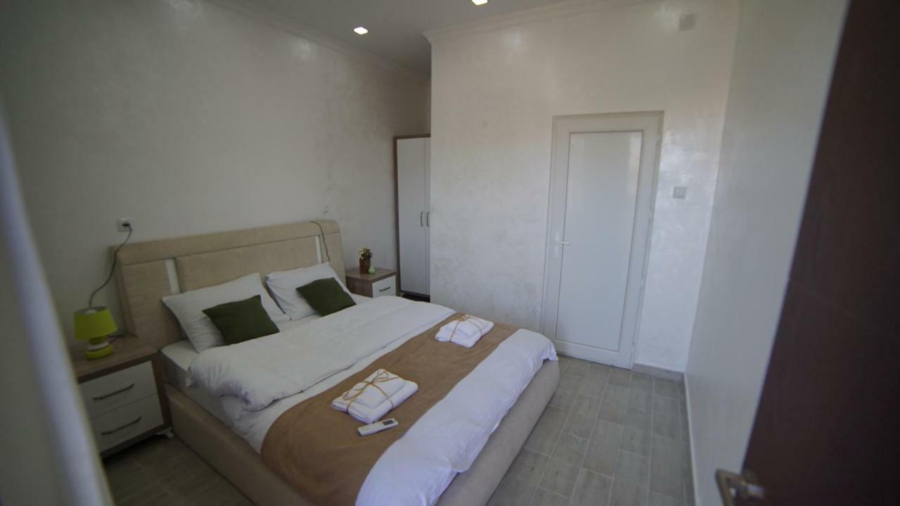 Nikas Guest House Batoumi Extérieur photo